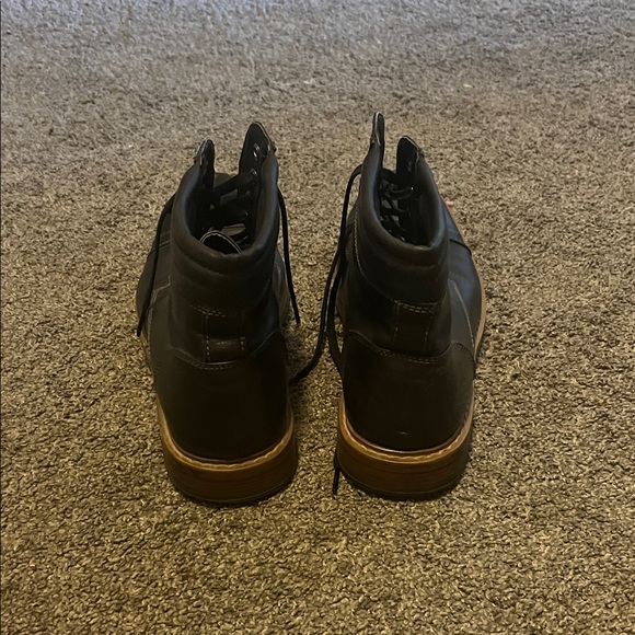 Men's Perry Elis Portfolio Black Leather Boots - Picture 3 of 7